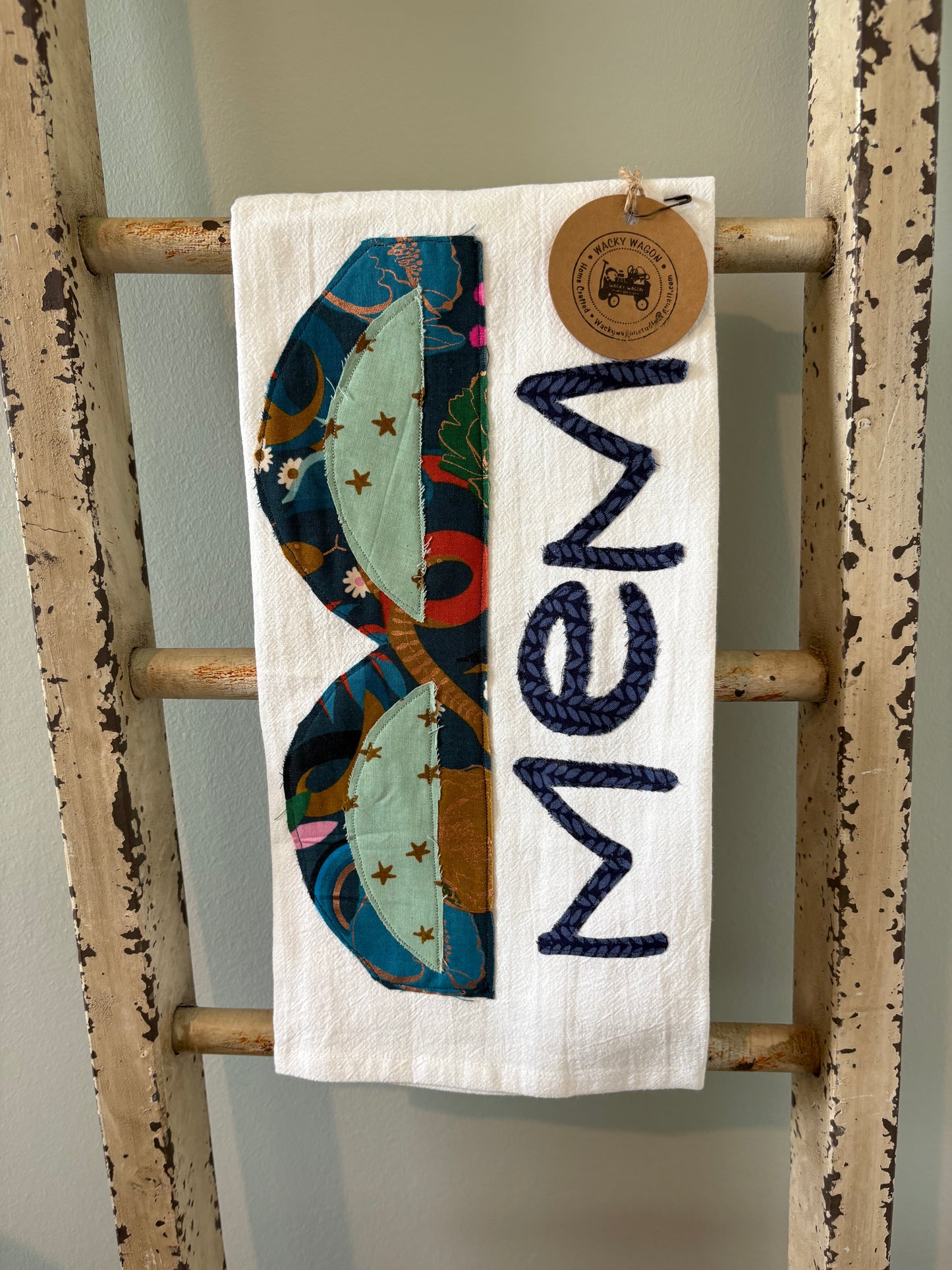 Memphis Bridge Appliqué Tea Towel