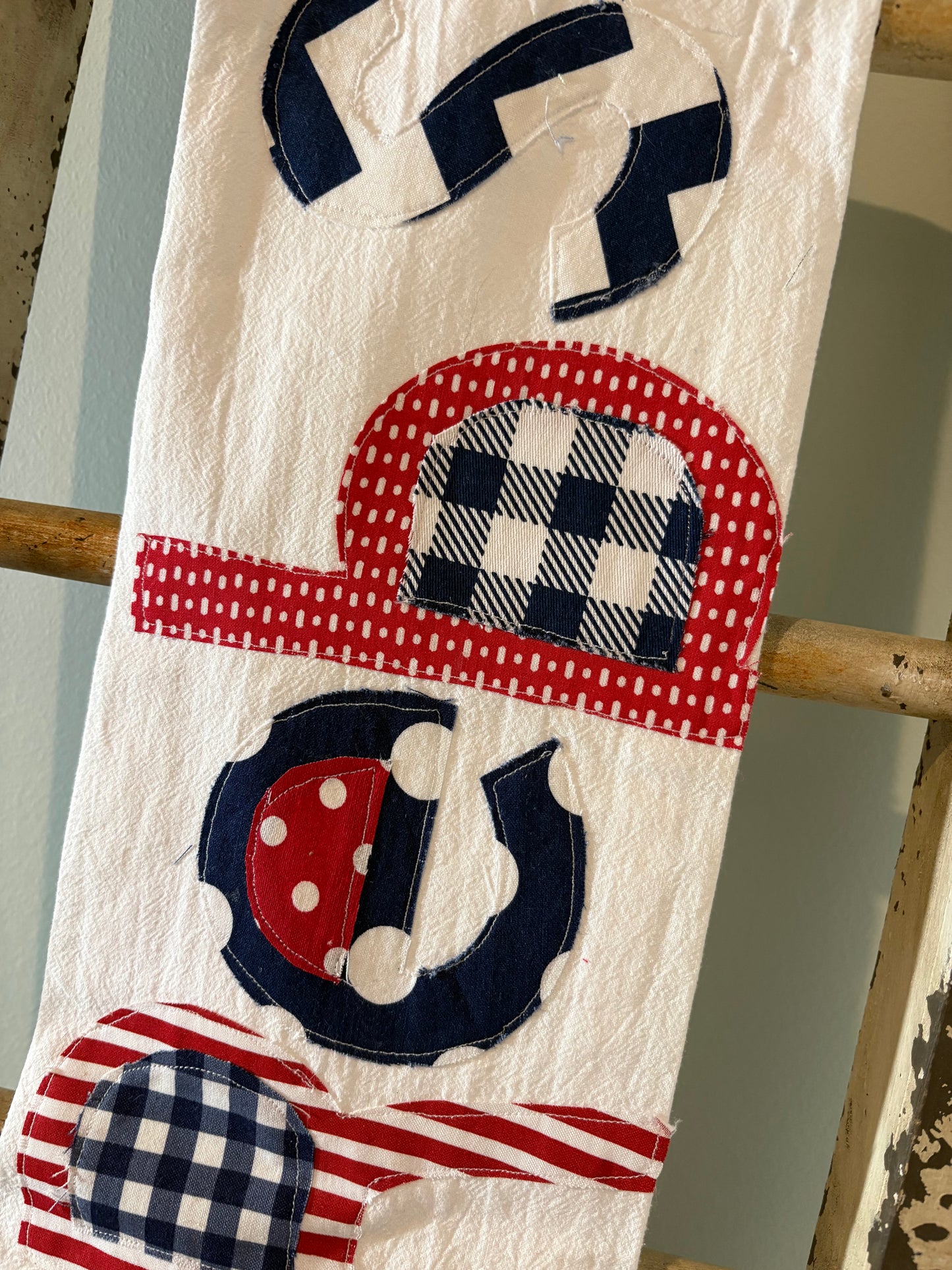 Rebs Appliqué Tea Towel