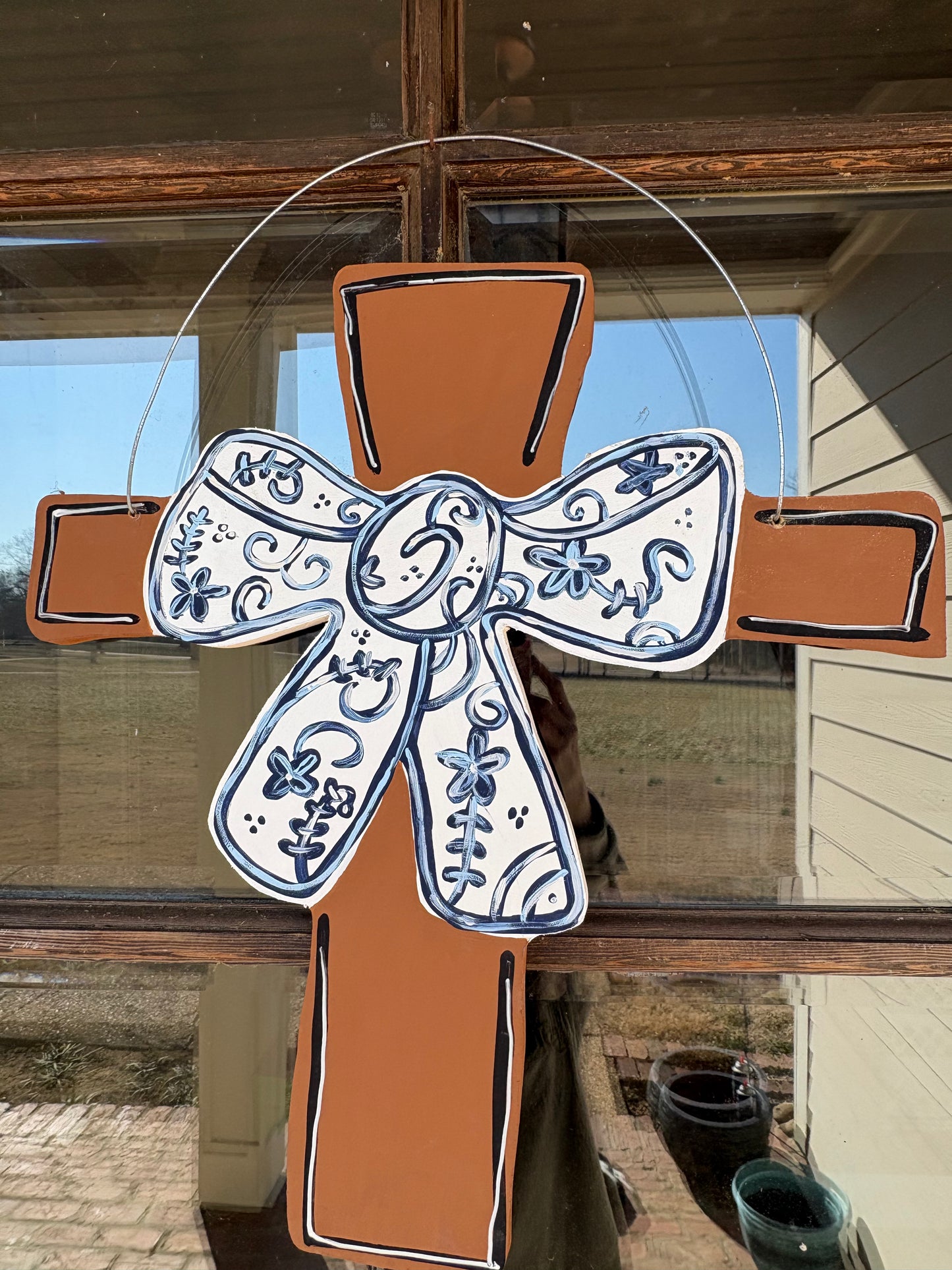 Cross with bow wooden door hanger