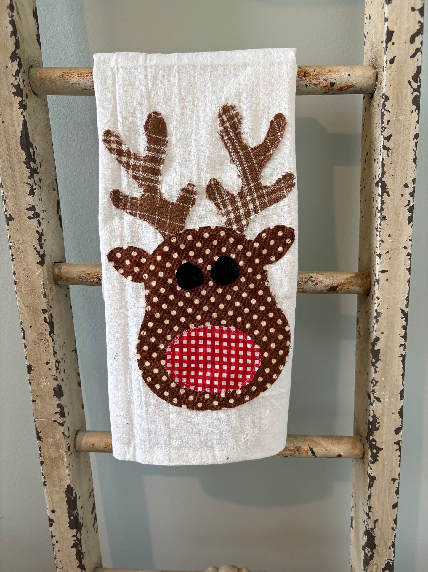 Rudolph Appliqué Tea Towel