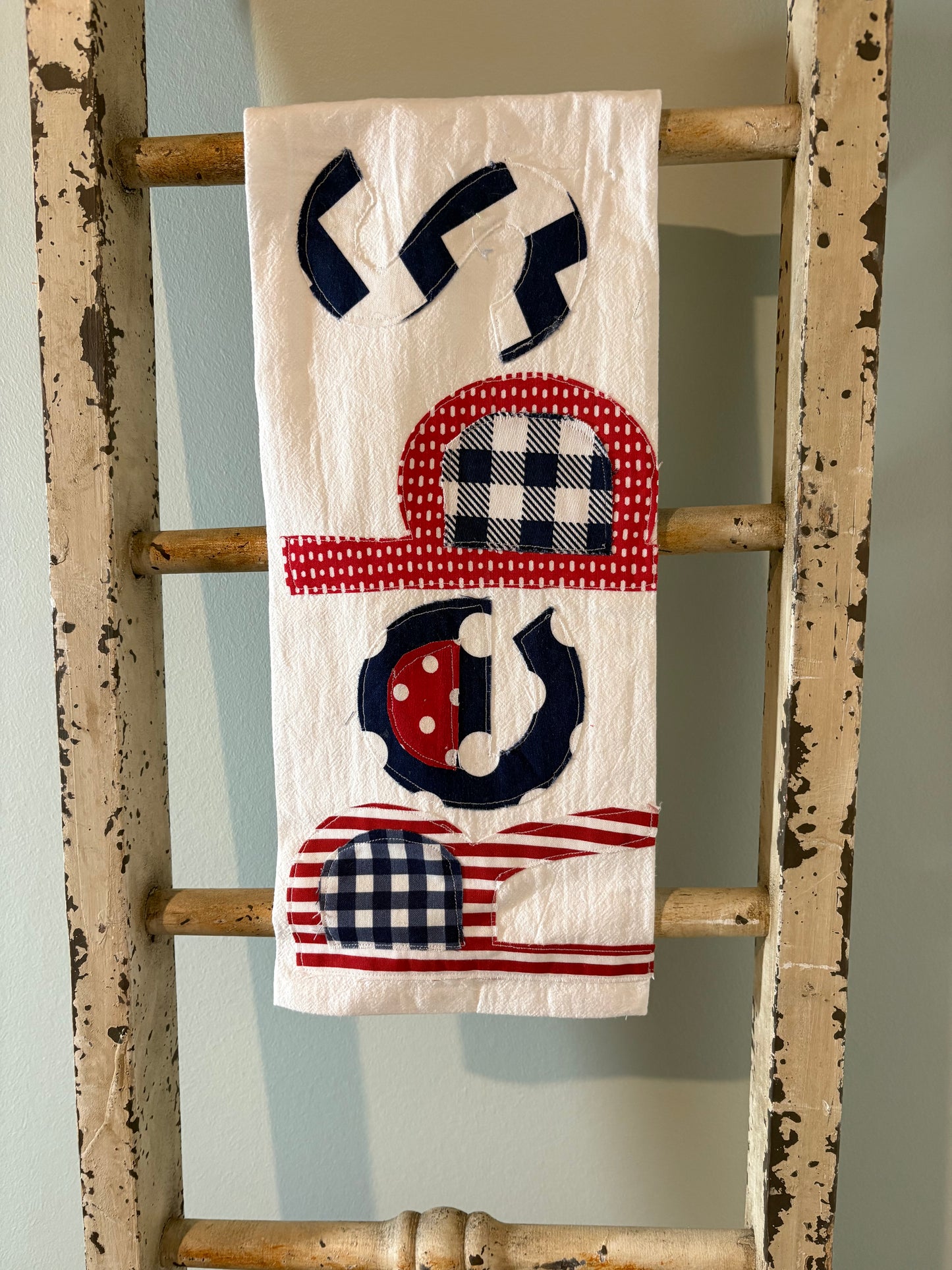 Rebs Appliqué Tea Towel