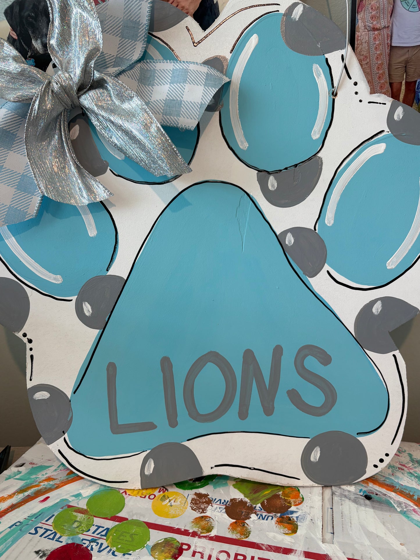 Lions Wooden Door Hanger